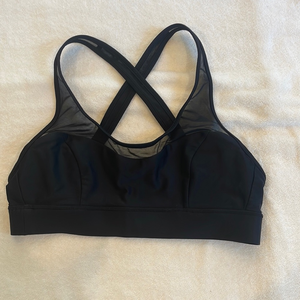 Lululemon sports bra. Size 4